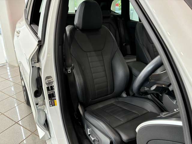 BMW iX3 9