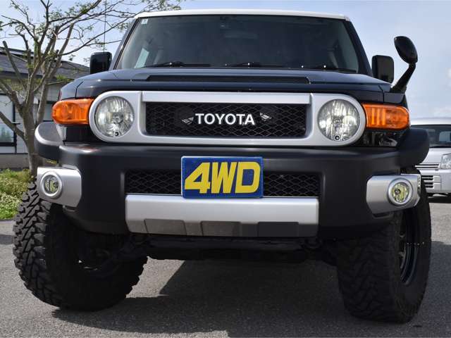 Toyota FJ Cruiser 2