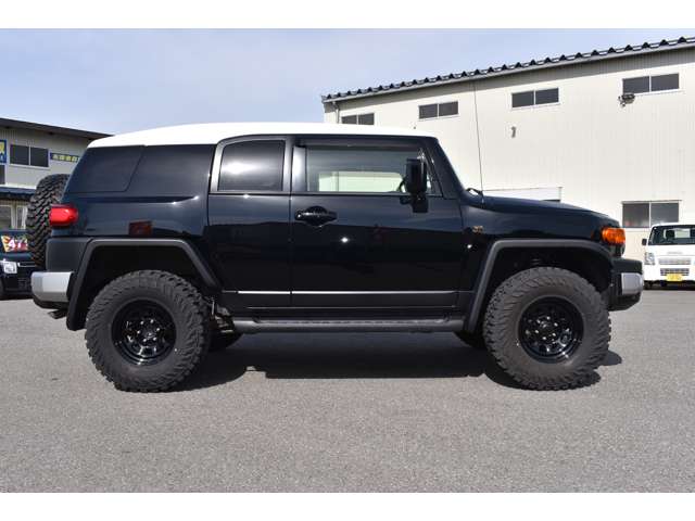 Toyota FJ Cruiser 4