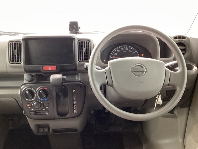 Nissan NV100 Clipper 3