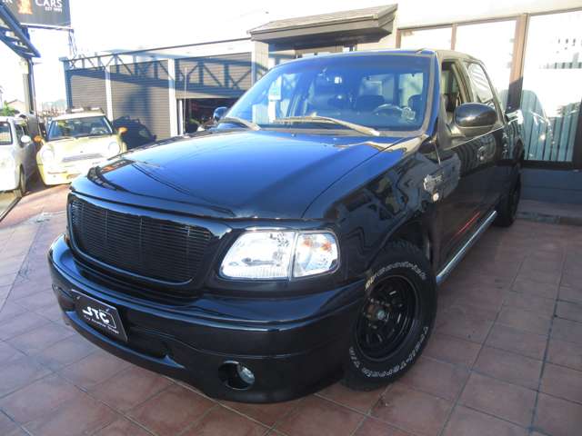 Ford F-150 8