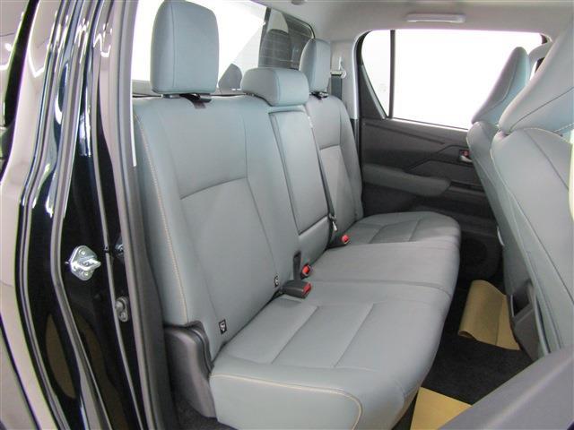 Toyota Hilux 8