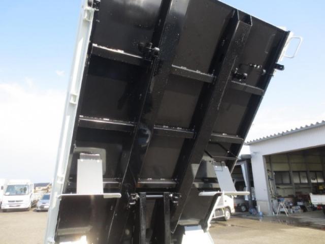 Mitsubishi Fuso Canter 12