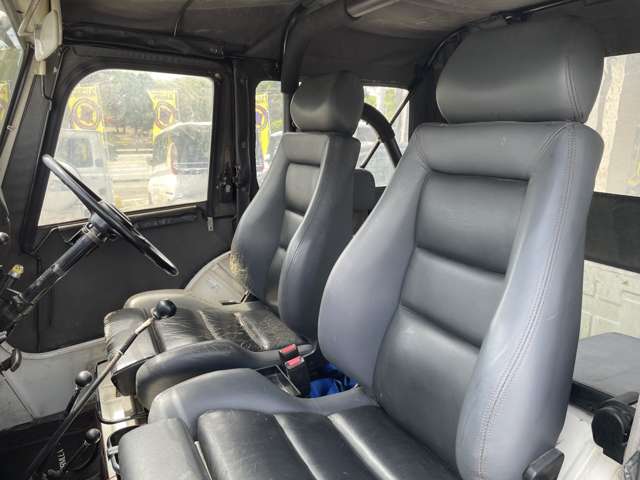 Mitsubishi Jeep 11