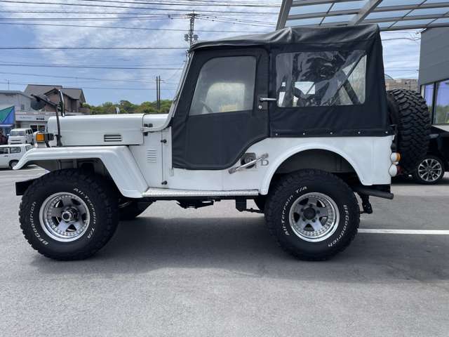 Mitsubishi Jeep 6