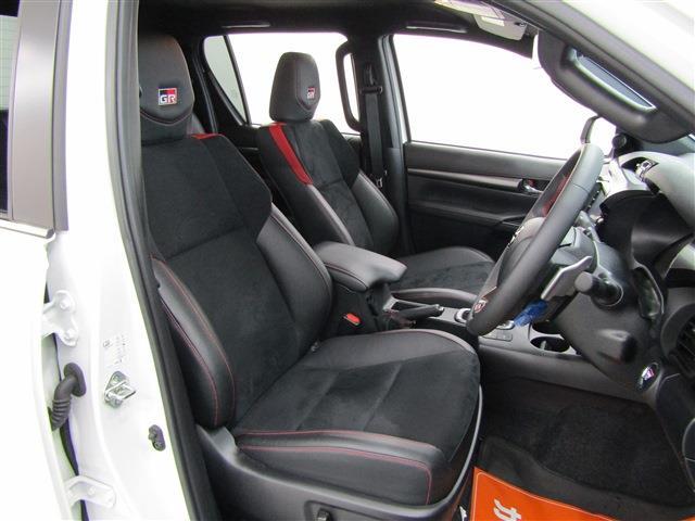 Toyota Hilux 7