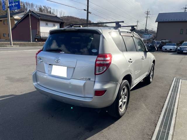 Toyota RAV4 8