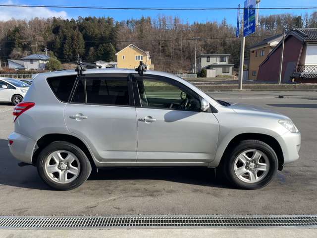 Toyota RAV4 10