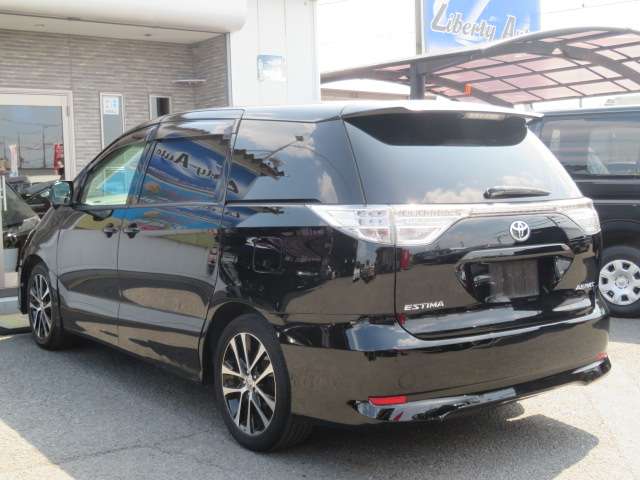 Toyota Estima 9