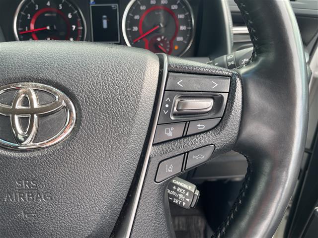 Toyota Alphard 8