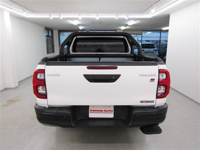 Toyota Hilux 6