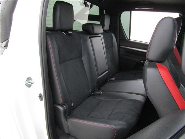 Toyota Hilux 7