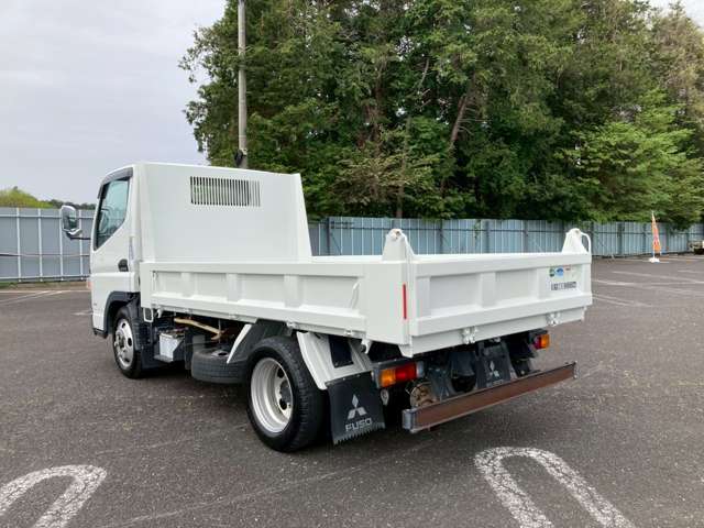 Mitsubishi Fuso Canter 7