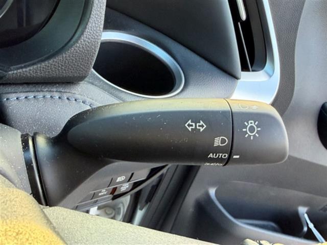 Toyota Voxy 10