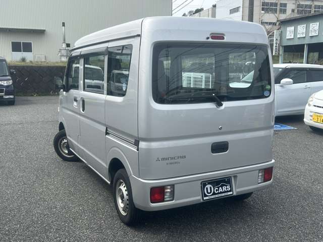 Mitsubishi Minicab Van 10