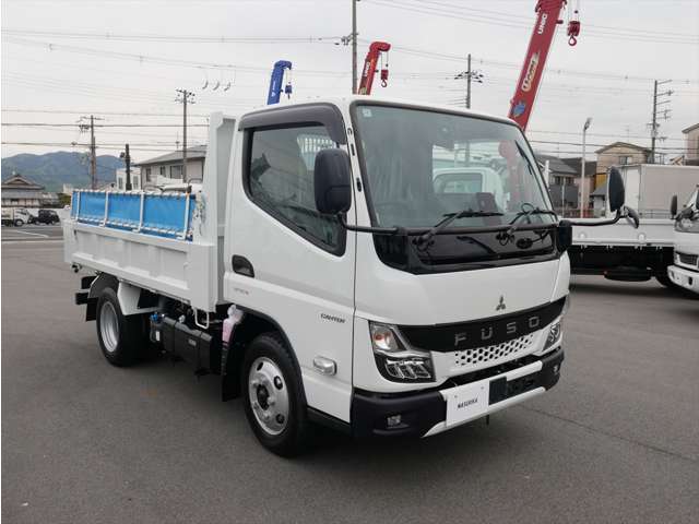 Mitsubishi Fuso Canter 4