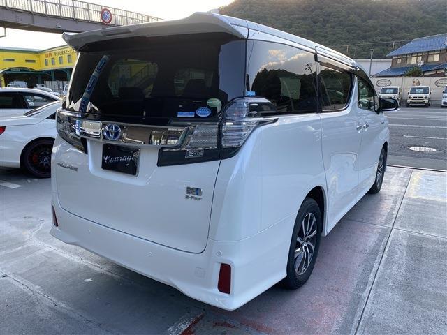 Toyota Vellfire 8