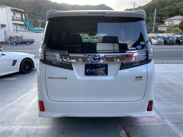 Toyota Vellfire 9