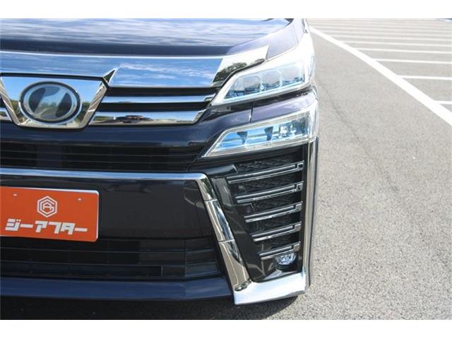 Toyota Vellfire 11