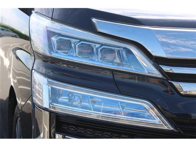 Toyota Vellfire 12