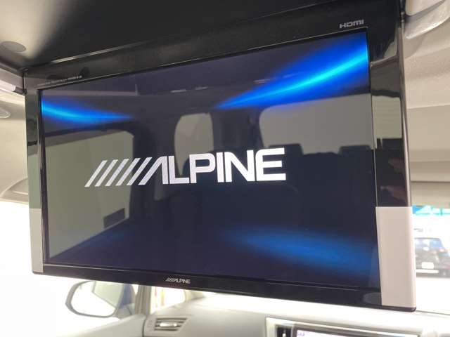 Toyota Vellfire 9
