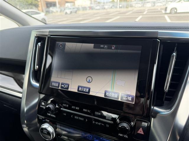 Toyota Alphard 5