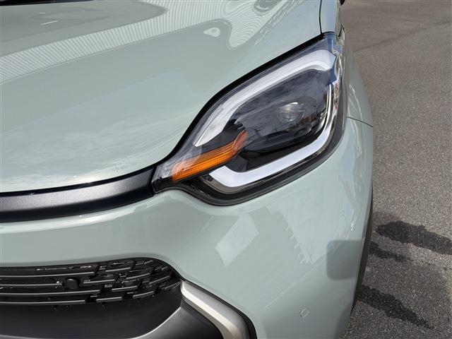 Toyota Sienta 11