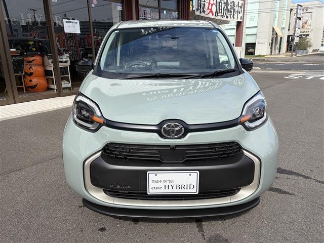 Toyota Sienta 9