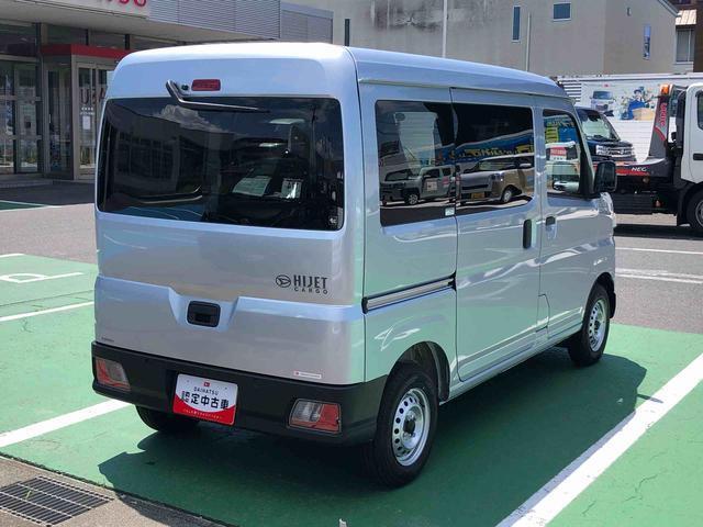 Daihatsu Hijet Cargo 12