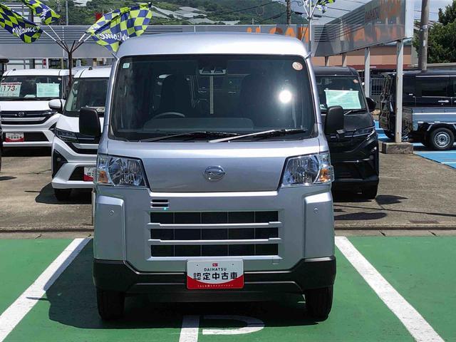 Daihatsu Hijet Cargo 6