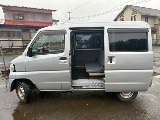 Mitsubishi Minicab Van 12