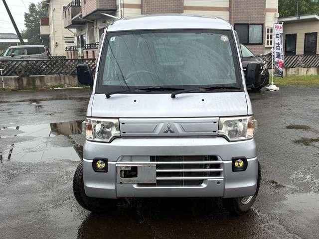 Mitsubishi Minicab Van 2