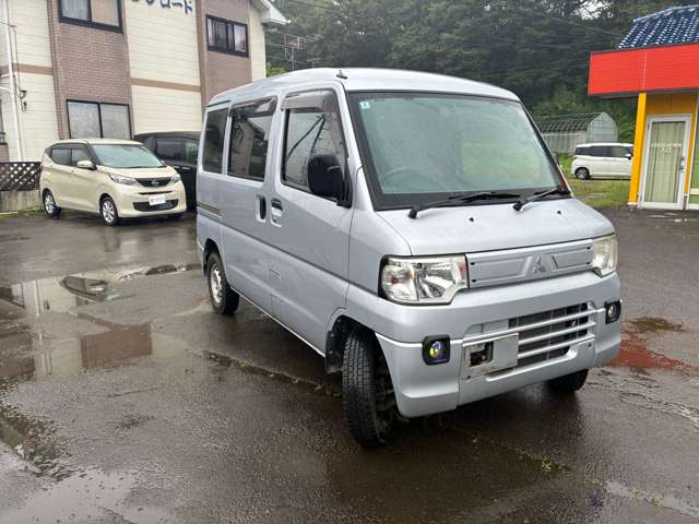 Mitsubishi Minicab Van 3