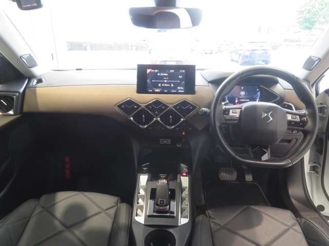 DS Automobiles DS 3 Crossback 6