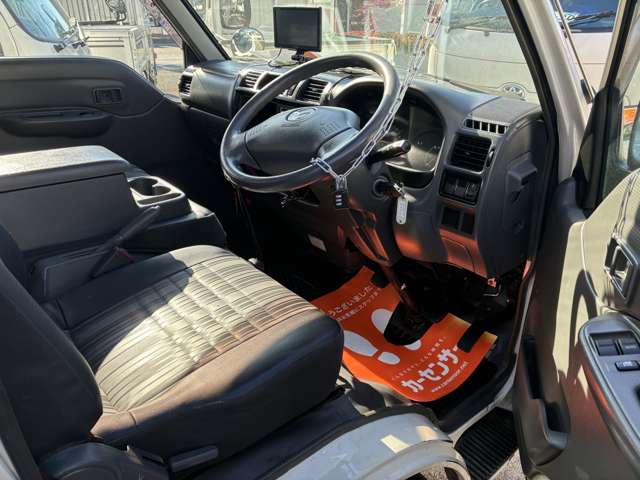 Mazda Bongo Truck 6