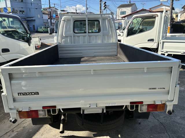 Mazda Bongo Truck 10