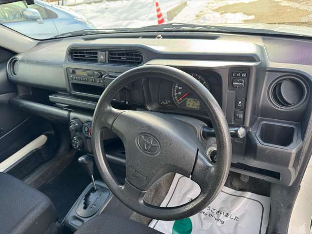 Toyota Succeed Van 12