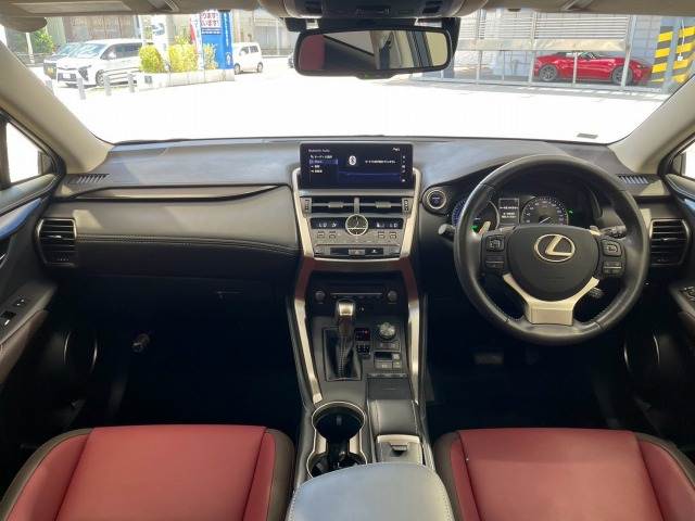 Lexus NX 3