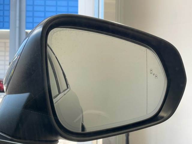 Lexus NX 6