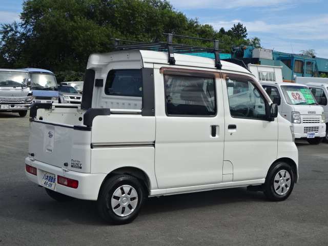 Daihatsu Hijet Deck Van 7
