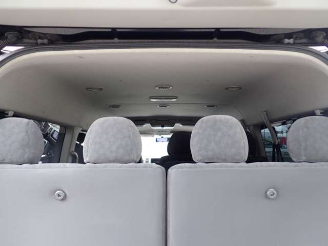 Toyota Hiace 11