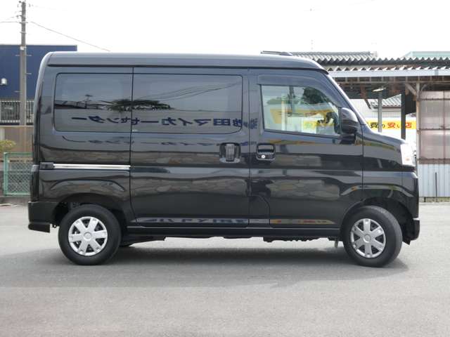 Daihatsu Hijet Cargo 9