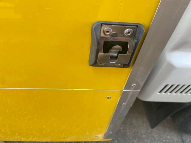 Mazda Bongo Truck 7