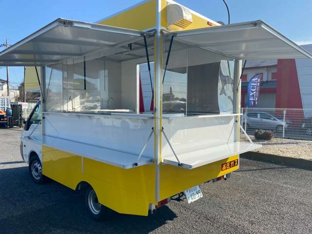 Mazda Bongo Truck 8