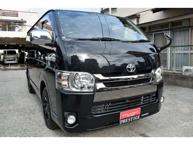 Toyota Hiace Van 3