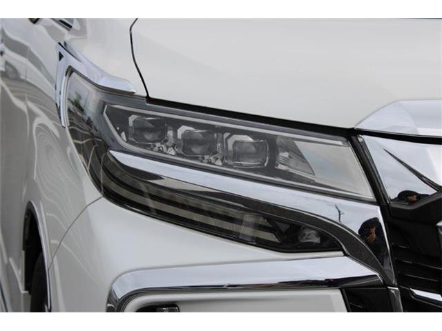 Toyota Alphard 12