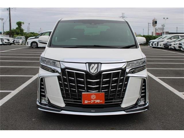 Toyota Alphard 9