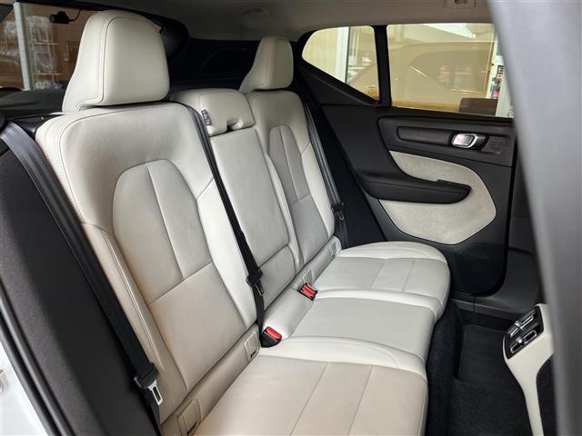 Volvo XC40 11