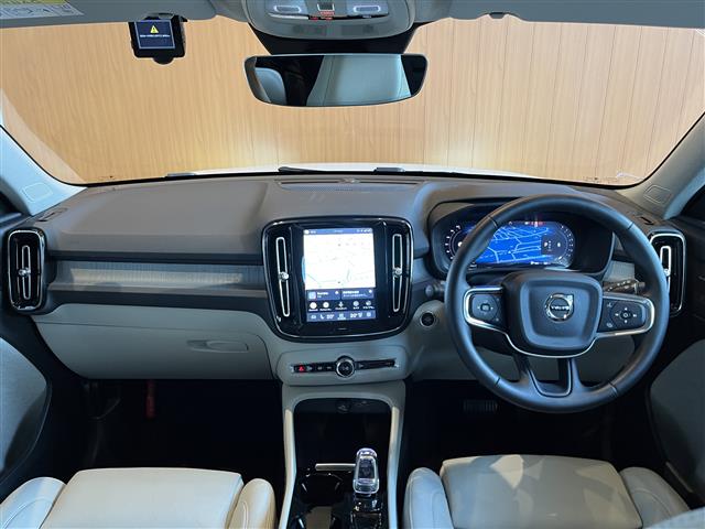Volvo XC40 5