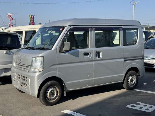 Nissan NV100 Clipper 11